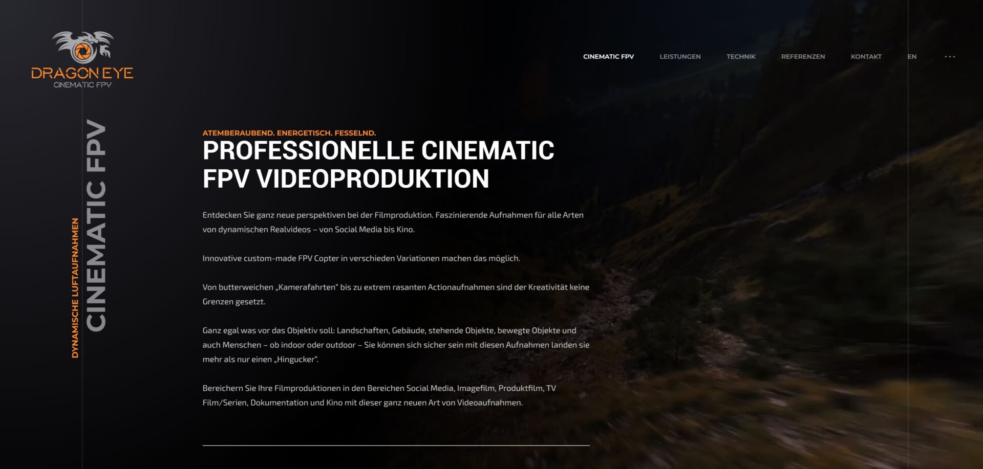 Website Dragon Eye Media: Seite Cinematic FPV mit Text über abgedunkeltem Video