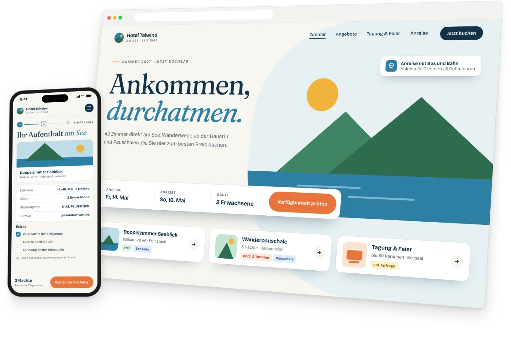 Website eines fiktiven Hotels am See auf Desktop und Smartphone: Buchungsleiste mit Anreise, Abreise und Gästen, Zimmer und Pauschalen, Hinweis zur Anreise mit Bus und Bahn und mobile Buchung mit gesondert ausgewiesener Kurtaxe